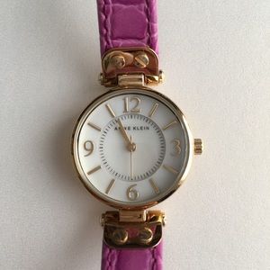 Fuschia leather watch